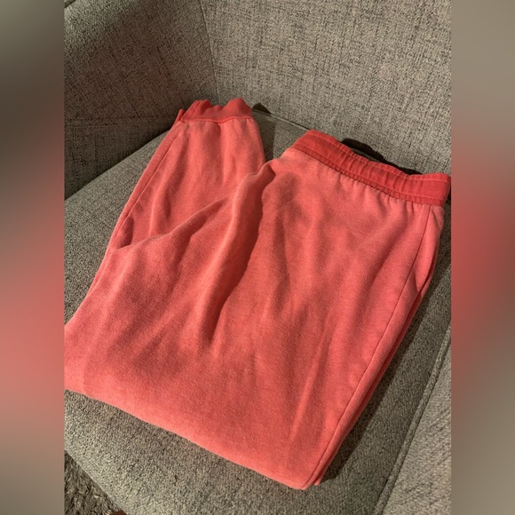 PINK VS lounge sweats. - Picture 2 of 4